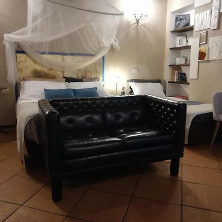 Apartments Campo De Fiori Рим Екстериор снимка